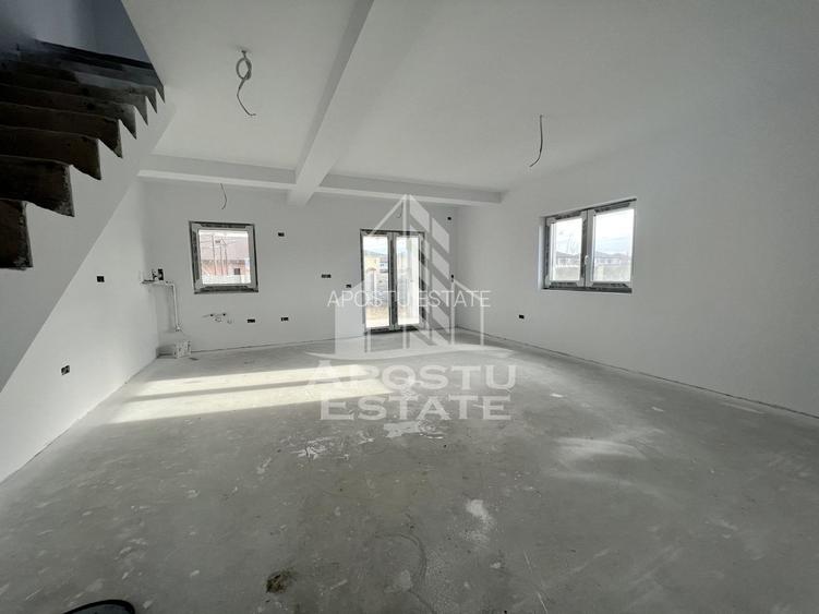 Duplex cu 4 camere, dressing si 3 bai. Toate utilitatile, la asfalt. - 9