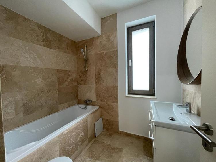 APARTAMENT DE LUX BLOC NOU CENTRAL, ACCES PARCARE PRIVATĂ