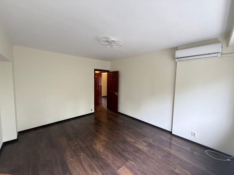 Vanzare apartament 4 camere Bld. Unirii - Fantani Bucuresti