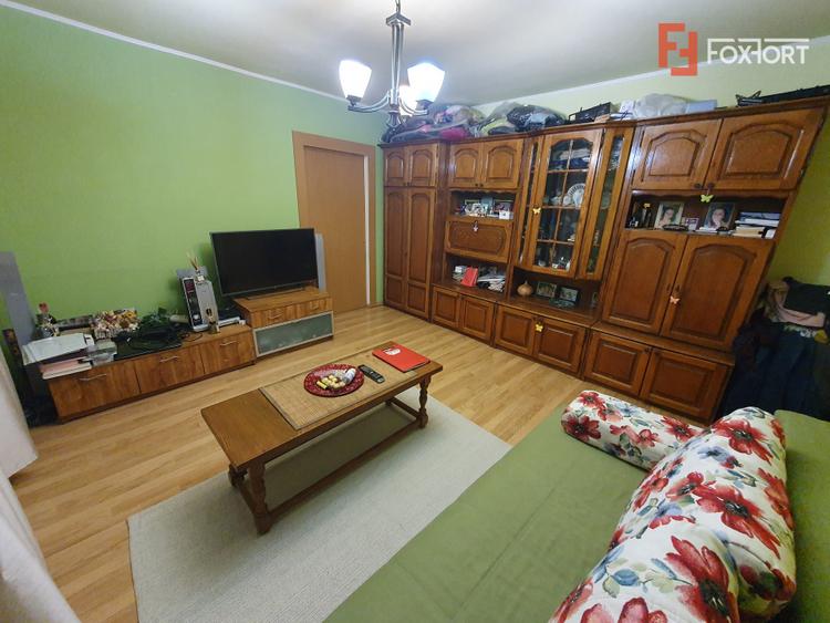 Apartament cu 2 camere, etaj 2 - zona Dambovita