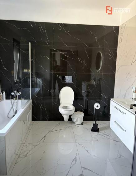 Casa tip duplex cu 4 camere + afacere fast-food la cheie