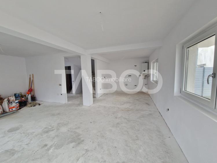 Casa individuala de vanzare 4 camere 300 mp teren Exterior Sibiu - 5