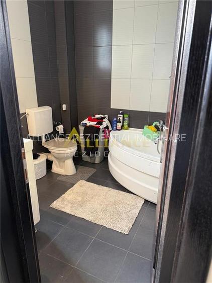 Casa tip duplex - 4 camere - 2 bai - 200mp teren - 10