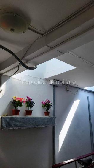 Apartament 3 camere, decomandat, mobilat, situat în cartierul Dorobanți 2 - 15