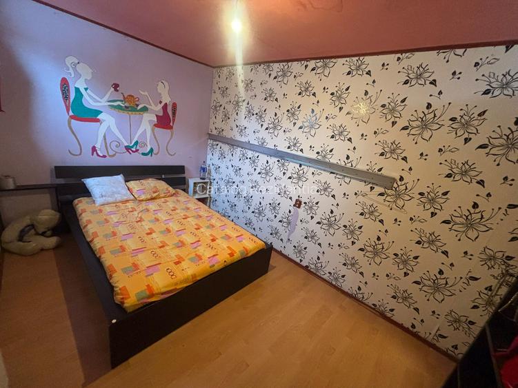 Casa de vanzare cu 4 camere (P+M) in zona Cartier 23 August-Hala Laminor - 7