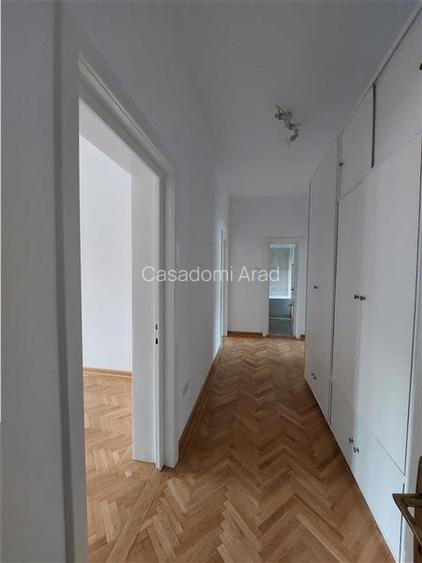 Apartament 5 camere central, renovat, pentru locuit sau birou - 5