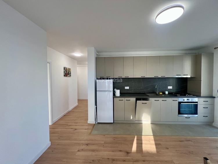 Inchiriez apartament Floresti  - 5