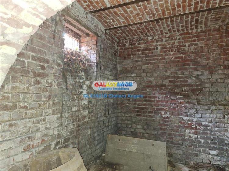 Unirii,Justitiei,vila D+P, impunatoare,supafata 236 mp teren 274 mp - 20