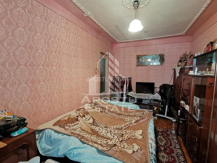 Apartament 2 camere Complexul Studentesc etaj 4 - 2