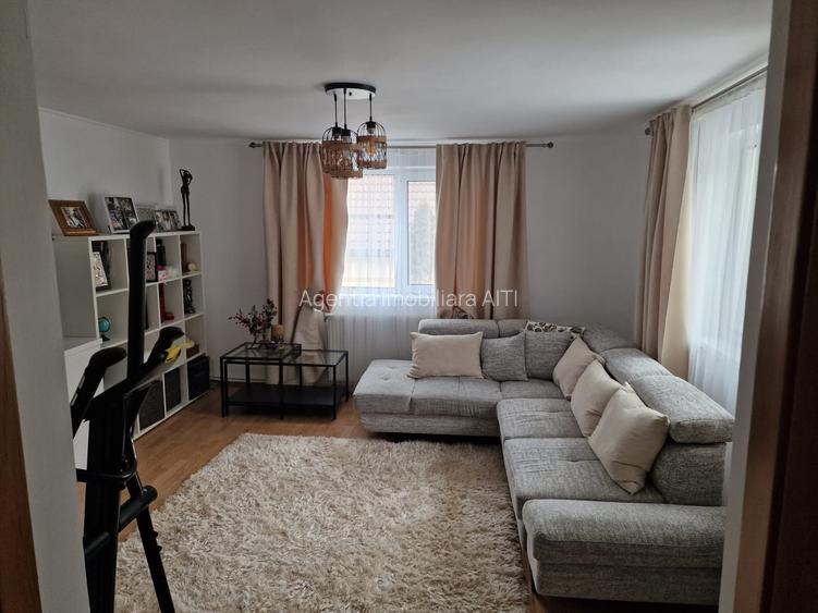 De Inchiriat Casă 3 camere +dependințe situată in cartierul Obcini - 9