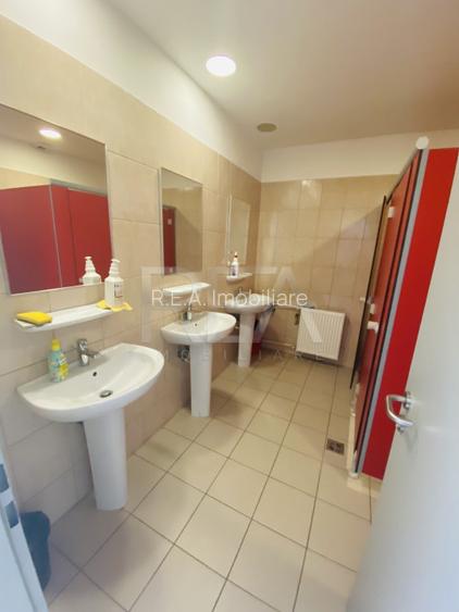 Cladire de birouri moderna P+2 cu terasa, depozit, parcare, metrou - 28