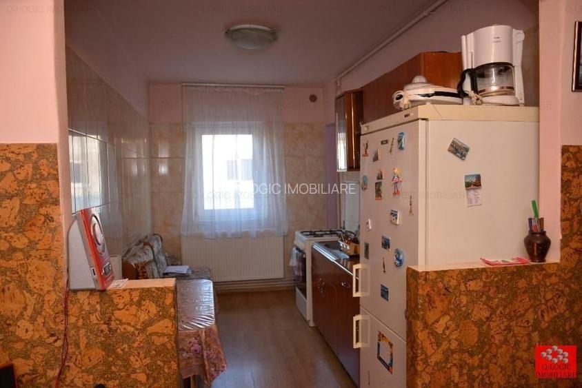 Apartament 4 camere zona Tractorul - 5