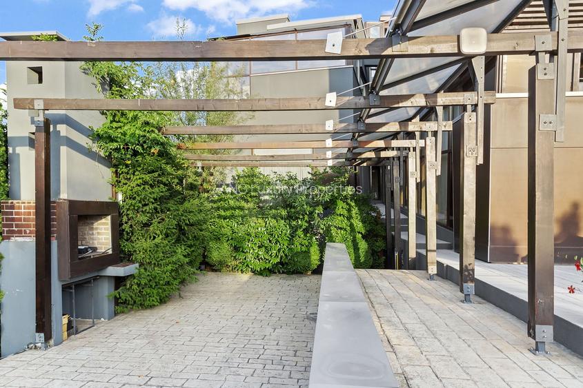 Vila Exclusivistă cu Deschidere la Lac, Piscină și Garaj pentru Barcă în Snagov - 9