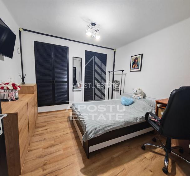 Casa individuala de vanzare, cu 4 camere si 2 garaje, zona Lipovei - 29