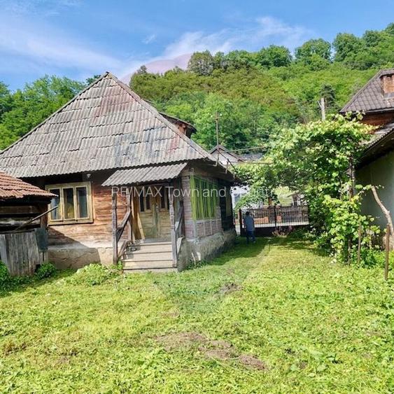 Casă / Vilă cu 3 camere de vânzare - 4