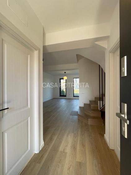 Doar sa vii cu mobila! Vila P+2+3-terasa, amenajata la cheie, parcare,TVA inclus - 12