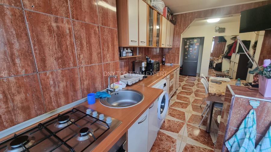 Str. Măriuca – Apartament 3 camere - lângă metrou - 11