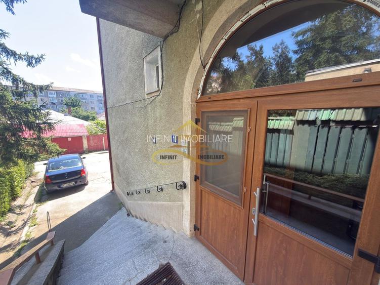 Apartament 3 camere DECOMANDAT + GARAJ opțional, Str. Cremenea - 10