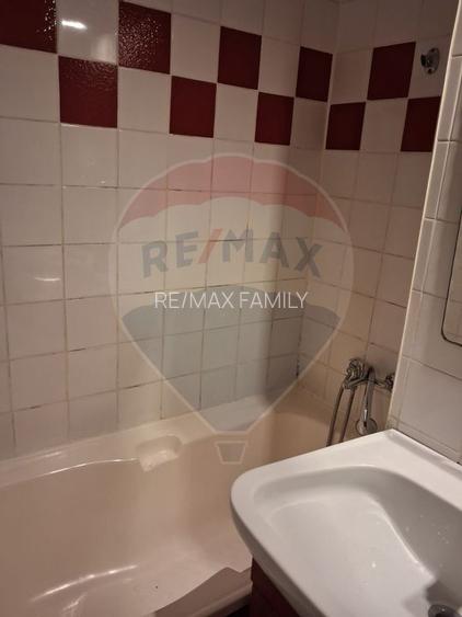 Apartament cu 4 camere de vânzare în zona Iosia - 8