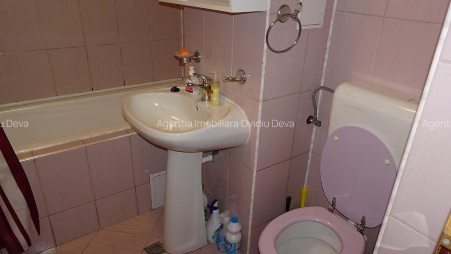 Inchiriez apartament cu 2 camere decomandat in Deva, zona M. Averescu, etaj 1, - 8