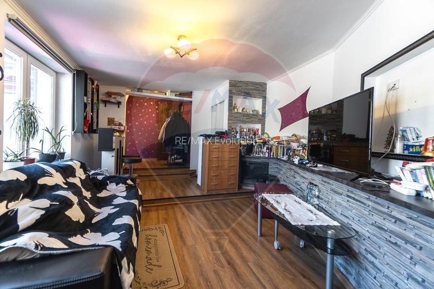 CASA COMPUSA DIN 2 APARTAMENTE, SCHEII BRASOVULUI| COMISION 0 - 2