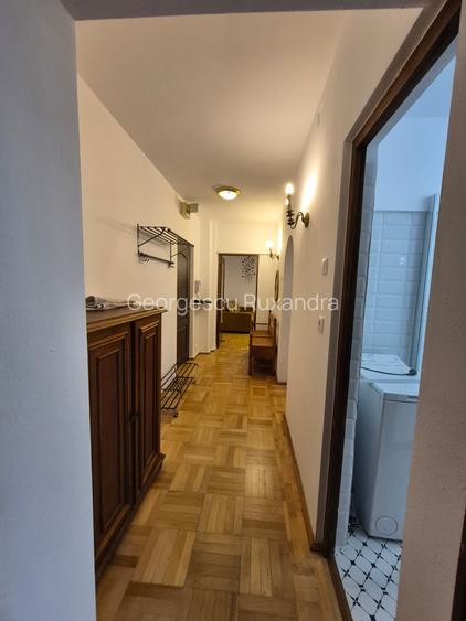 2 camere decomandat,et.4, Piata Victoriei, vis-a-vis America House - 13