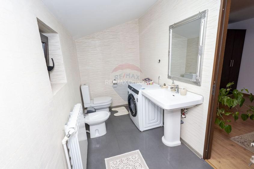 Vila 5 camere complet mobilata, foișor, teren generos - 30