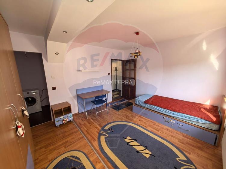 Prima închiriere - Apartament 3 camere + garaj în zona Central - 5