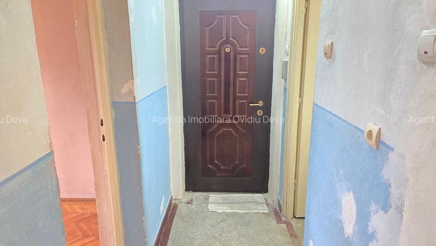 Vand apartament 2 camere decomandat in Deva, zona Gojdu, etaj 1, bloc de 4 etaje - 7