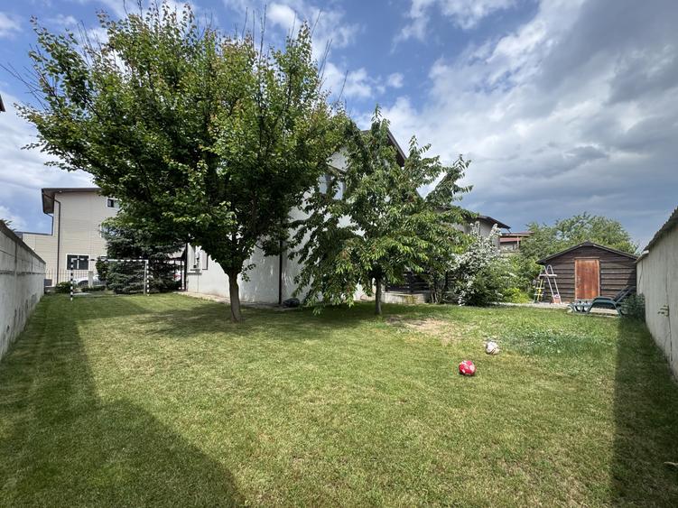 Casă individuală spațioasă | 5 camere | lângă lac | panouri solare | Corbeanca