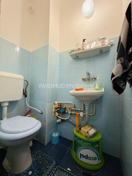 Apartament 3 camere, decomandat, etajul 2, zona Soarelui - 11