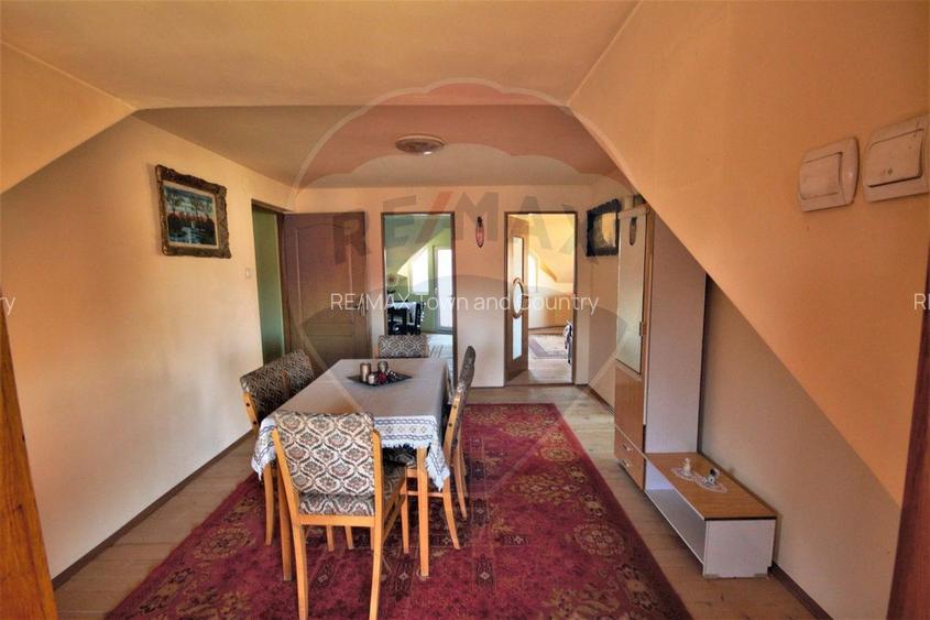 Casă / Vilă cu 7 camere de vânzare - 30