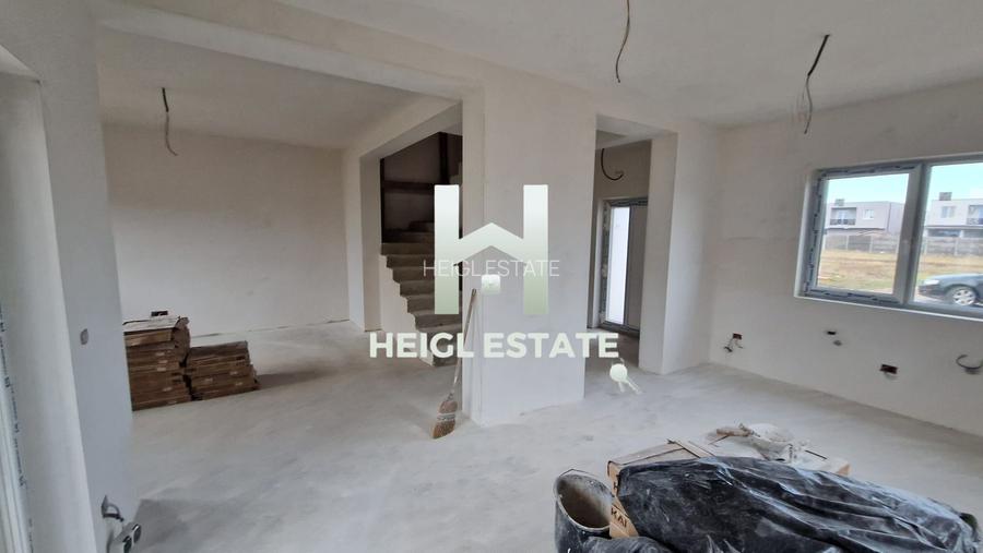 Duplex cu 4 camere in Bucovat - 2