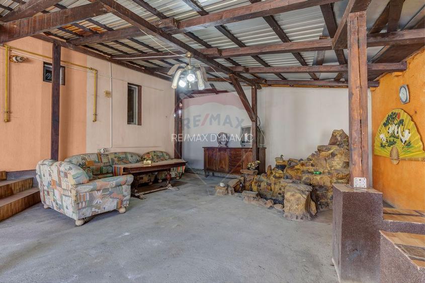 Oportunitate rară în Chișineu-Criș: locuință și spații comerciale - 26