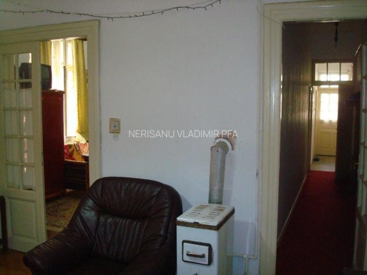 Apartament in vila zona Bd.A.I.Cuza-Metrou Gara de Nord-Sos.Titulescu - 17