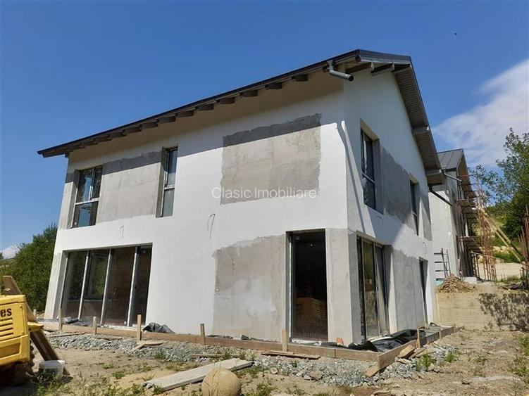 Vanzare casa individuala alipita prin garaj Feleacu zona Valea Manastirii, Cluj- - 2