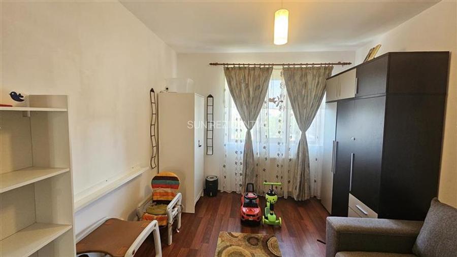 Berceni-5 minute de metrou D.Leonida, apartament 3 camere, mobilat-utilat - 20