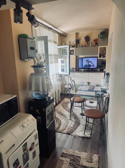 Vand 2 camere decomandat, partial mobilat- Plavat!!! - 3