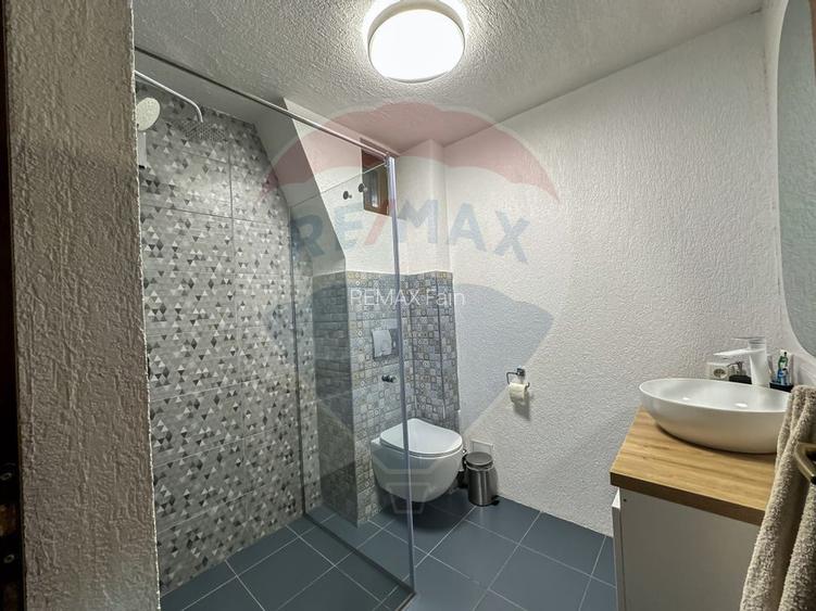 Vila A-frame cu 6 camere de vânzare în Agnita - 7