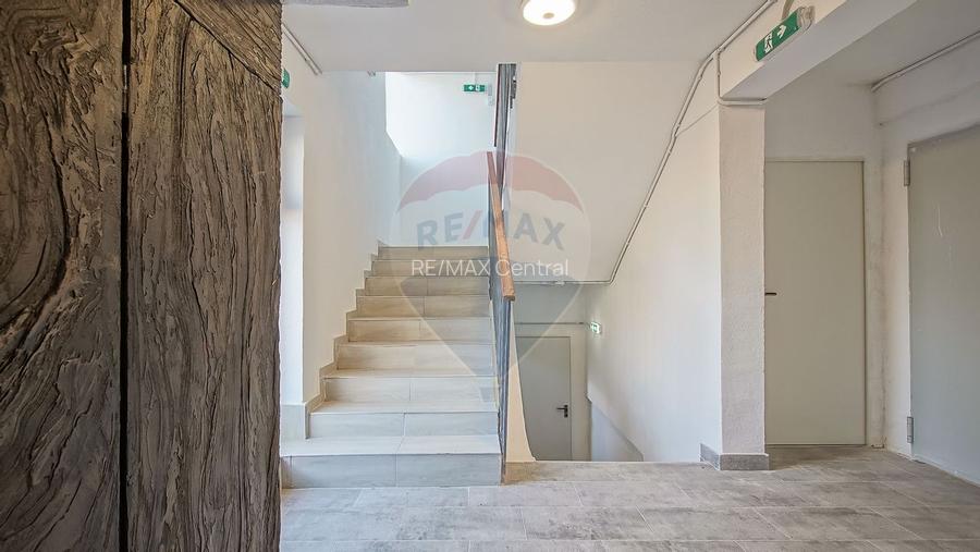 Garsoniera de închiriat, parcare subterana, etaj 1 | Zona Tractorul - 7