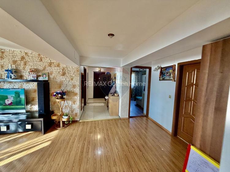 Casă / Vilă cu 4 camere de vânzare - 7