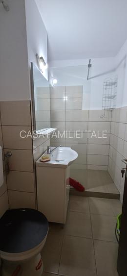 230 euro.Garsoniera spatioasa Et 2 Zona Complexul Studentesc - 5