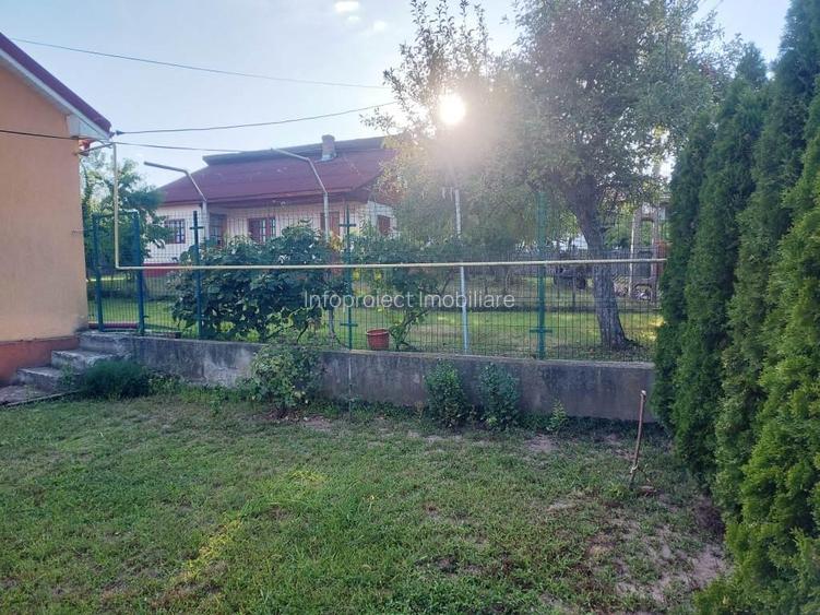 Casă din cărămidă, zonă de deal la Pârscov - 3