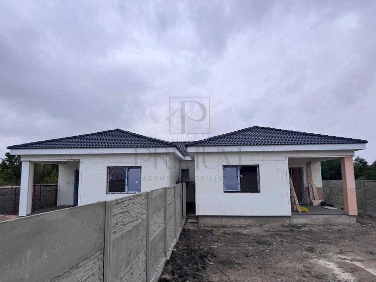 Duplex pe parter  - despartit prin camera tehnica - posibilitate alegere finisaj - 2