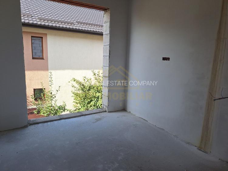 CASA P+1+M-185 MP -5 CAM-4 BAI-METROU BERCENI - 19