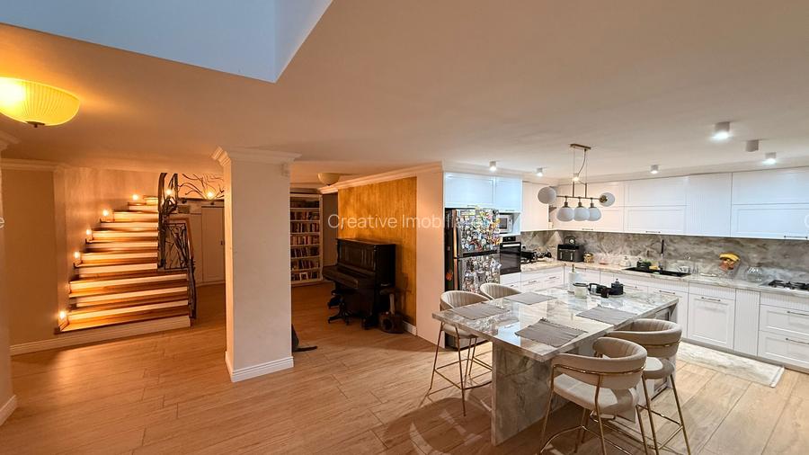 Vilă deosebită în Bucium | Living spectaculos 69 mp| Arhitectură unică - 3