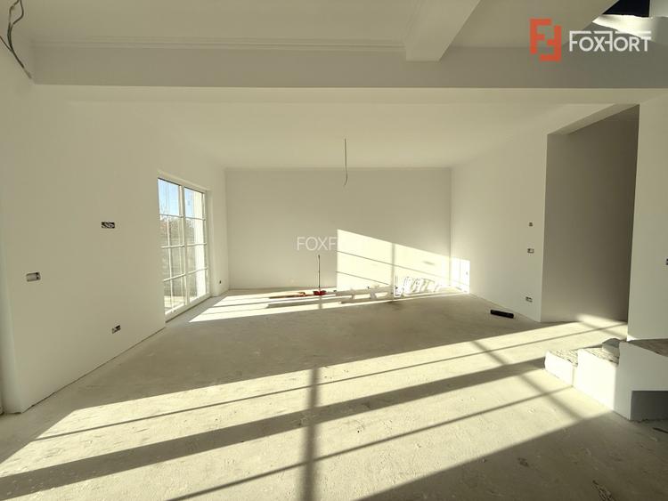 Duplex cu 5 camere despartit prin camera tehnica, in Giarmata - 3