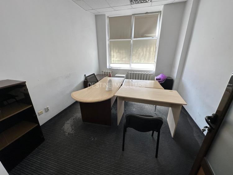 Spatiu parcare privata birouri/clinica/ Pacurari  - 12