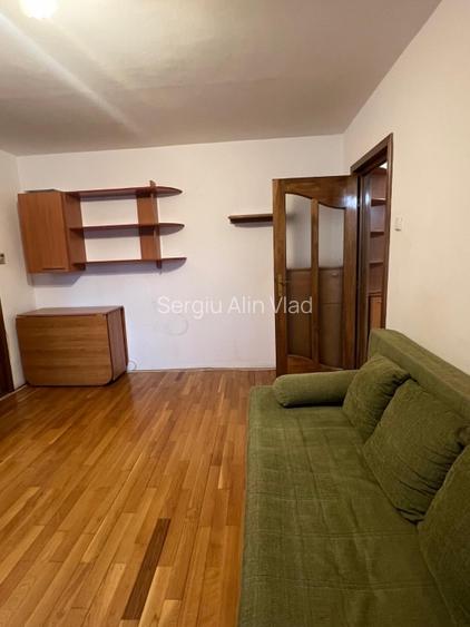 PERSOANA FIZICA VAND APARTAMENT 2 camere semidecomandat in Grigorescu str Bucura - 3