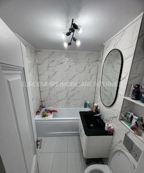 Apartament 3 camere decomandate zona Tomis Nord - 7